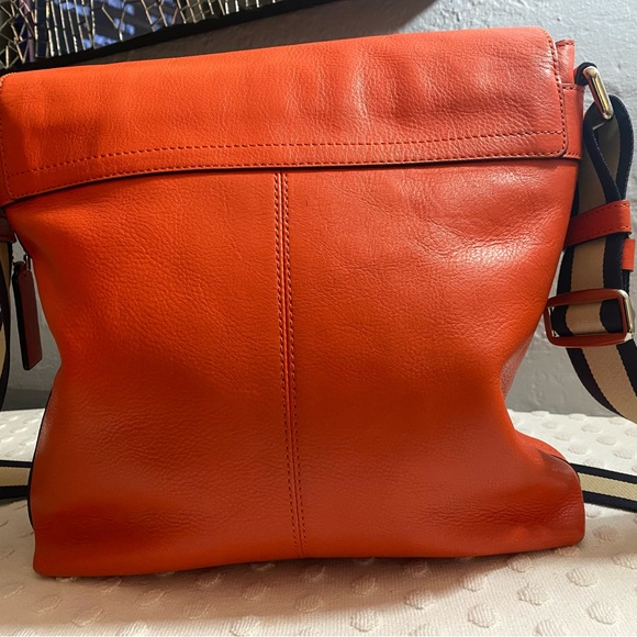 Vintage Unisex COACH Sullivan Metropolitan Map Bag in Coral Calf Leather - Picture 4 of 16